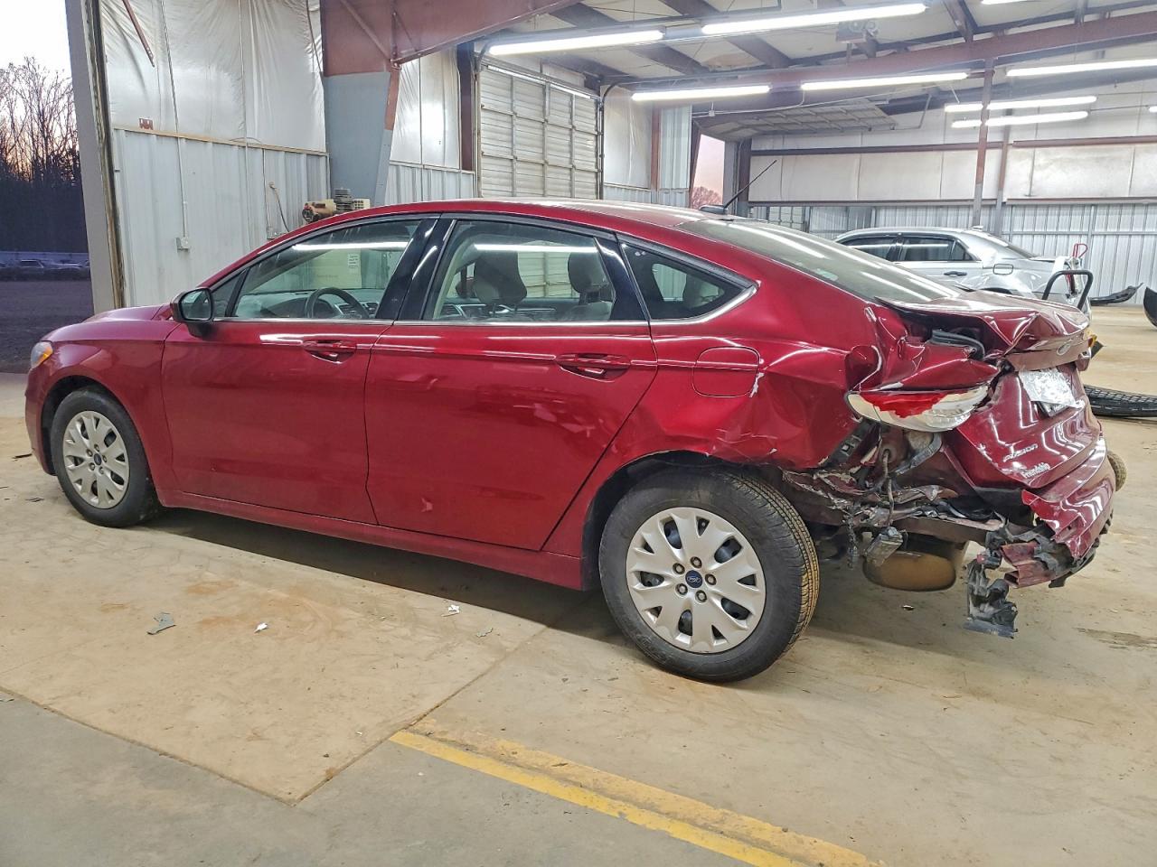 2019 FORD FUSION S photo 2