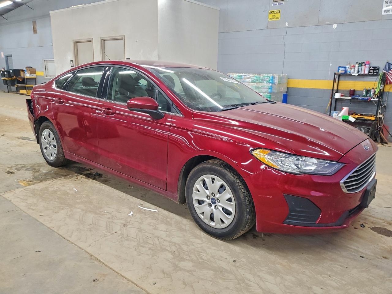 2019 FORD FUSION S photo 4