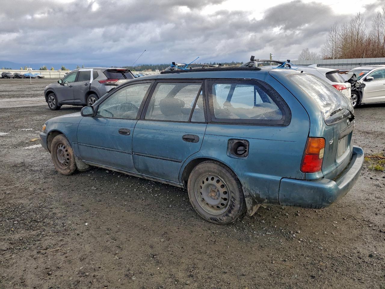 1995 TOYOTA COROLLA BASE photo 2