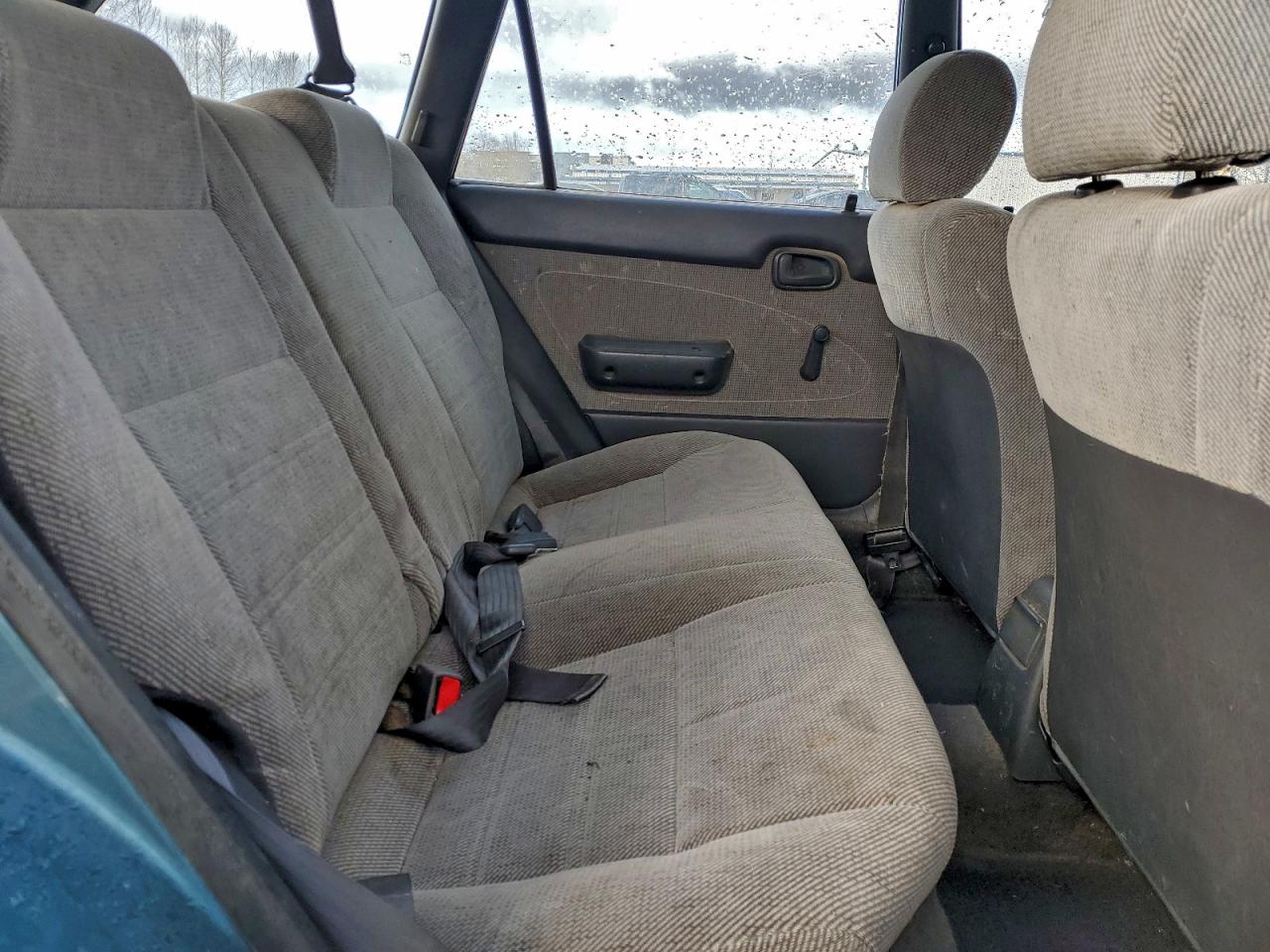 1995 TOYOTA COROLLA BASE photo 11