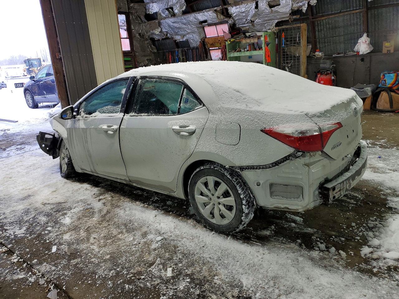 2016 TOYOTA COROLLA L photo 2