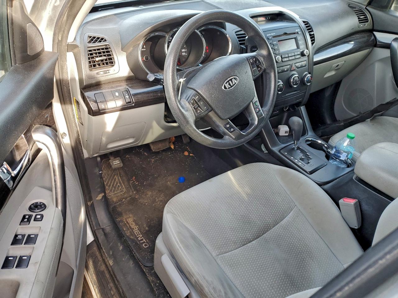 2013 KIA SORENTO LX photo 15