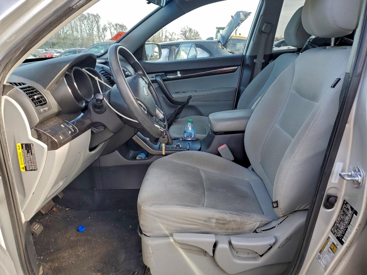 2013 KIA SORENTO LX photo 13