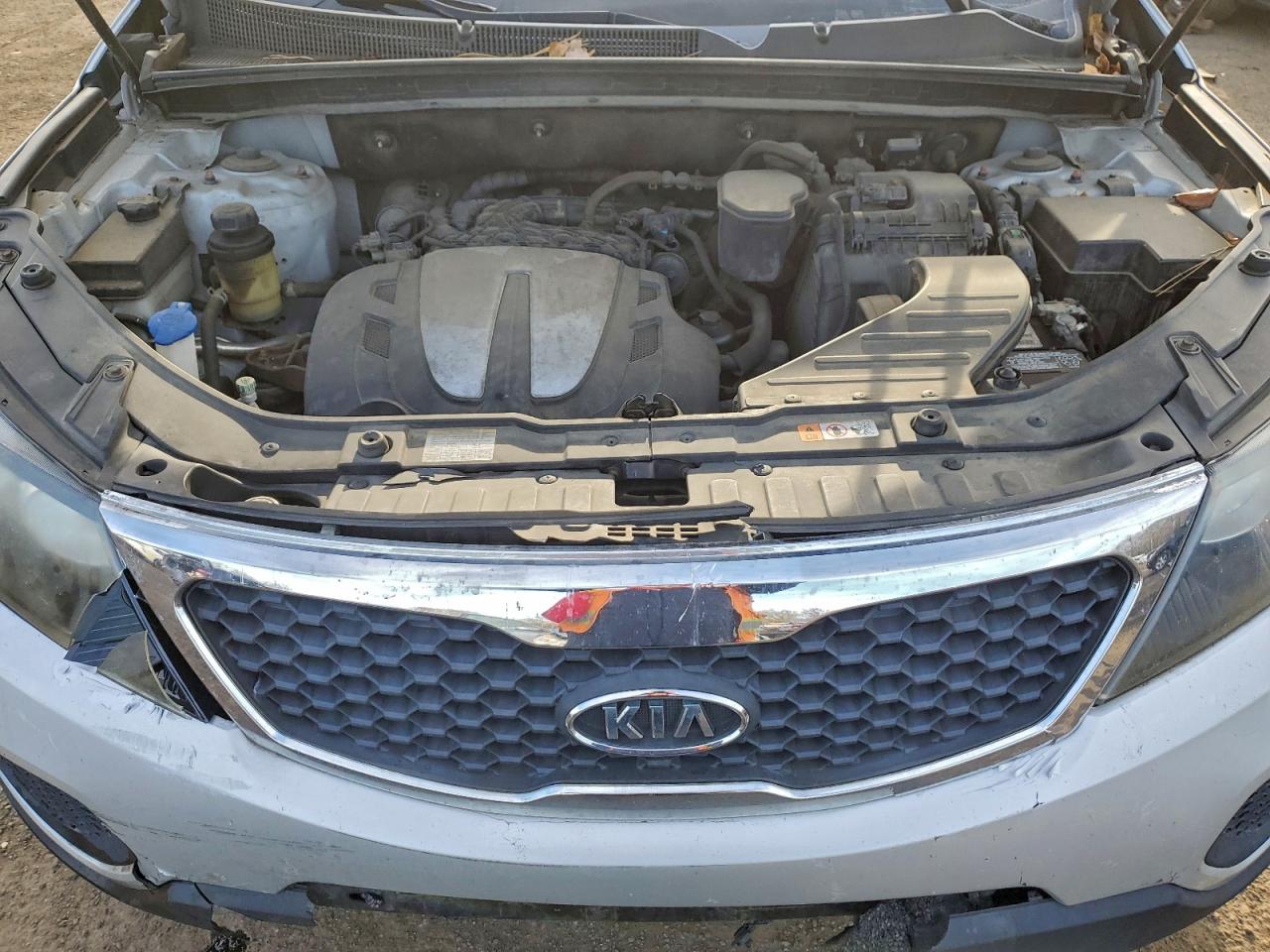 2013 KIA SORENTO LX photo 21