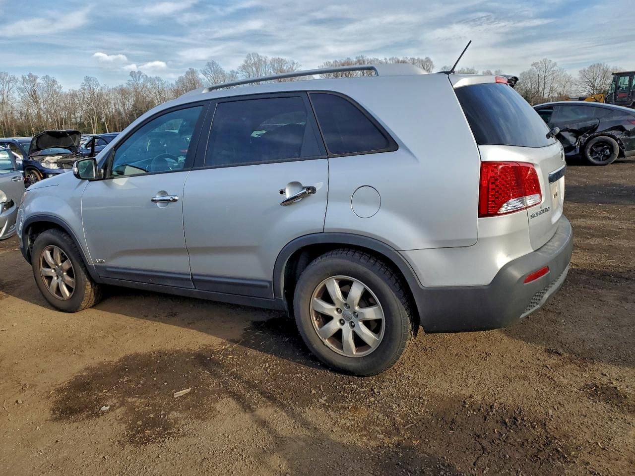 2013 KIA SORENTO LX photo 3