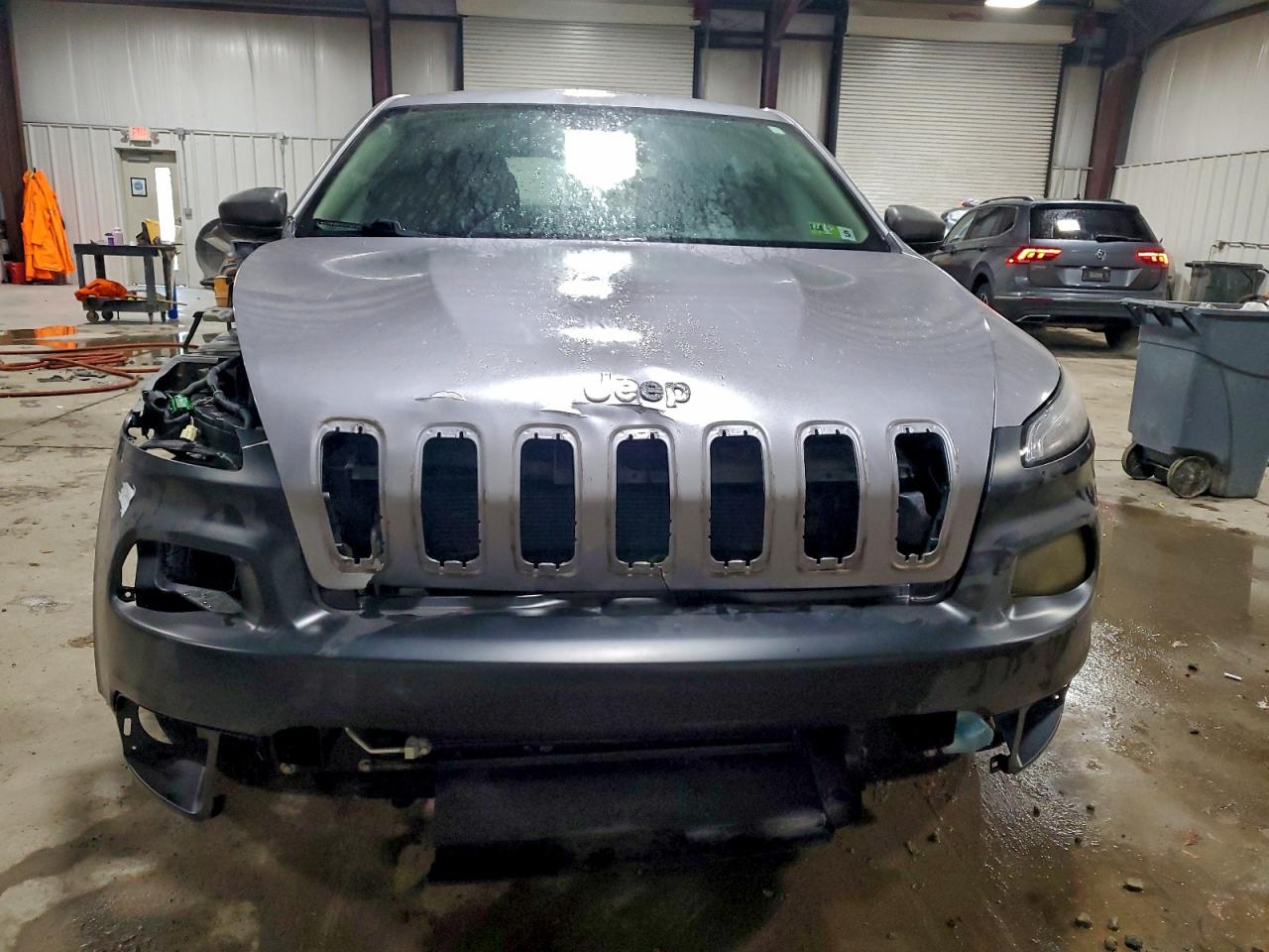2014 JEEP CHEROKEE SPORT photo 5