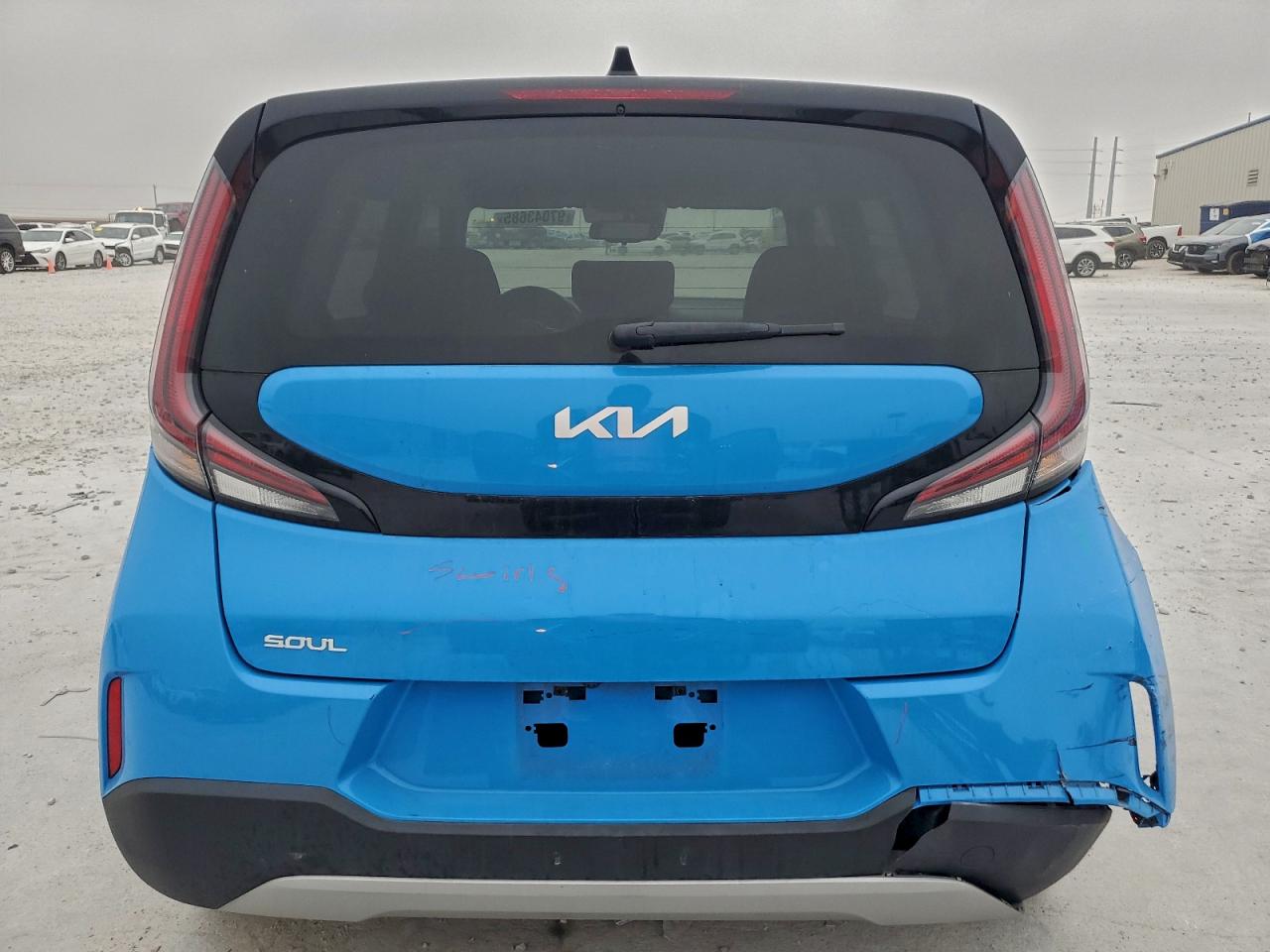 2024 KIA SOUL LX photo 11