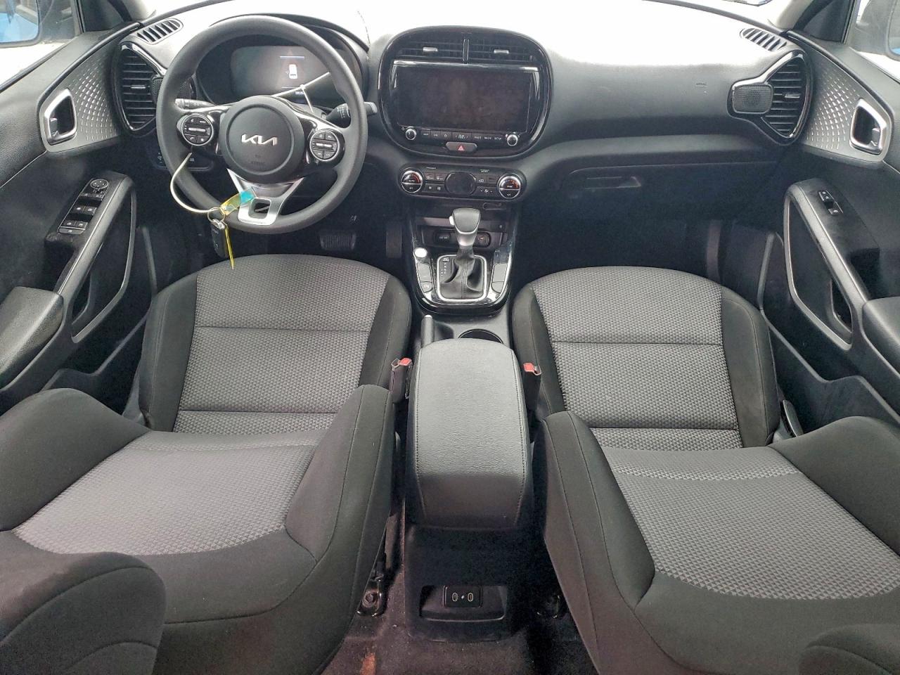 2024 KIA SOUL LX photo 15