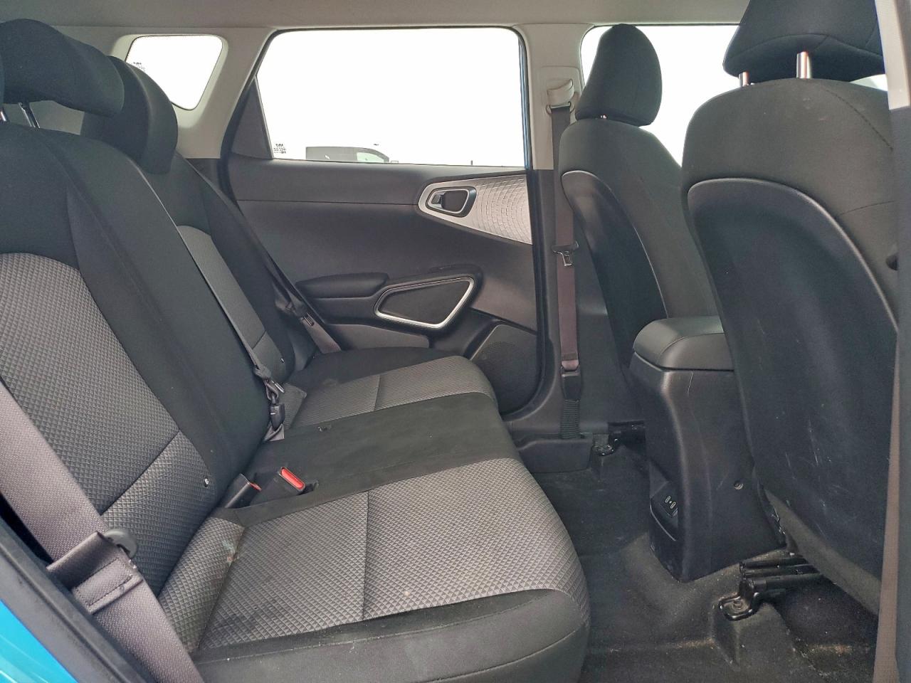 2024 KIA SOUL LX photo 19