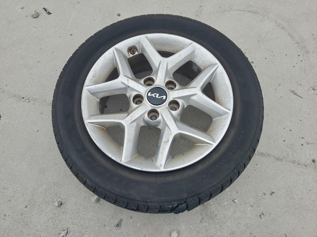 2024 KIA SOUL LX photo 23