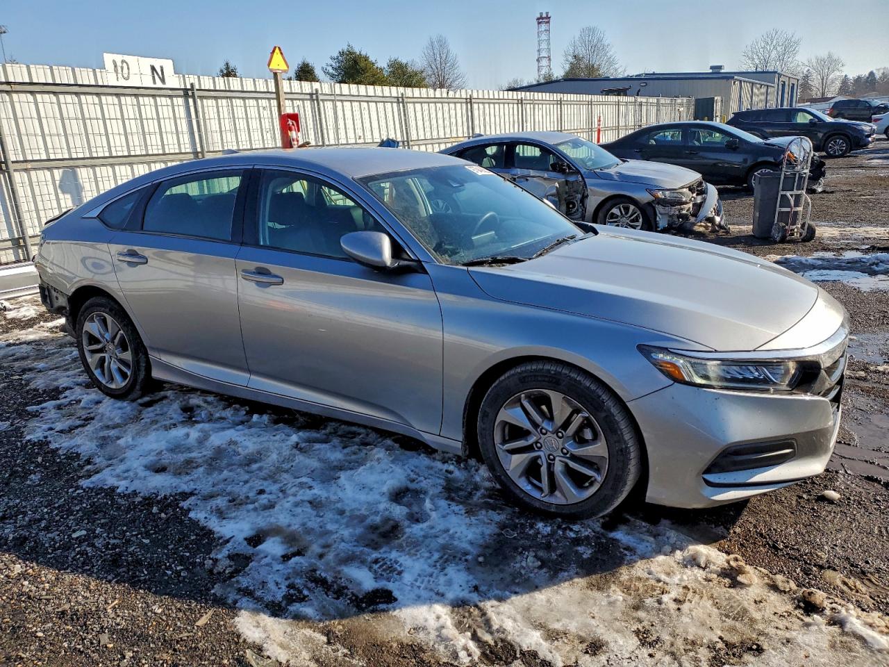 2018 HONDA ACCORD LX photo 4