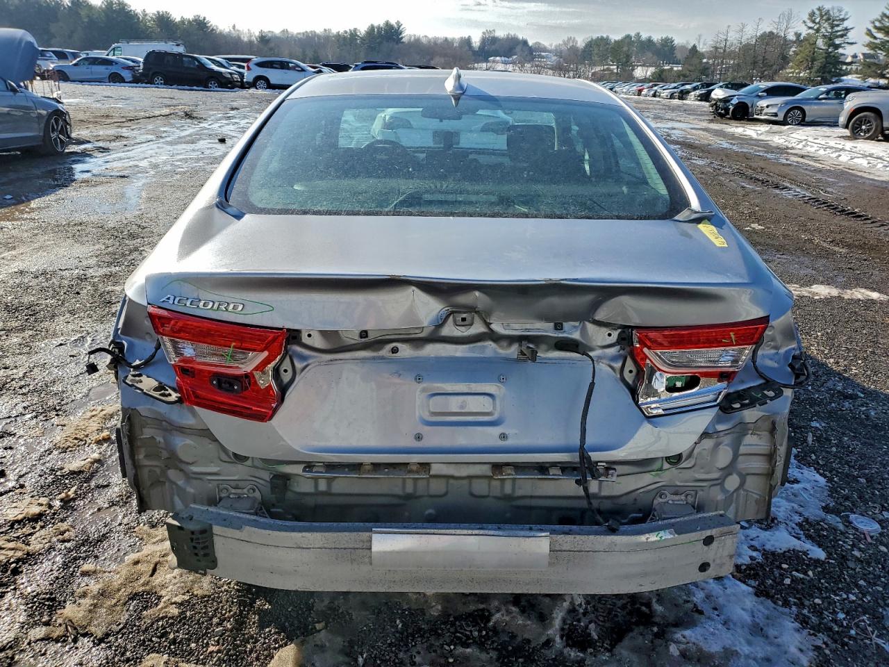 2018 HONDA ACCORD LX photo 6