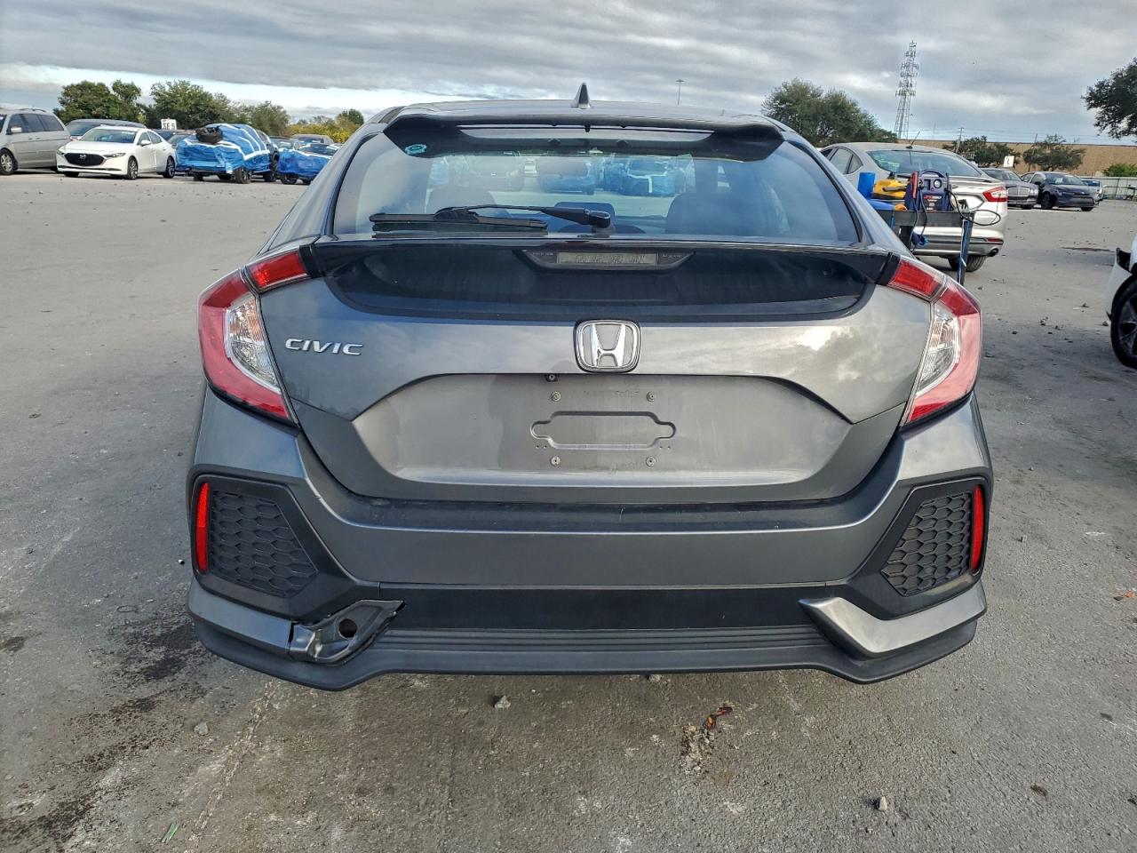 2017 HONDA CIVIC LX photo 11