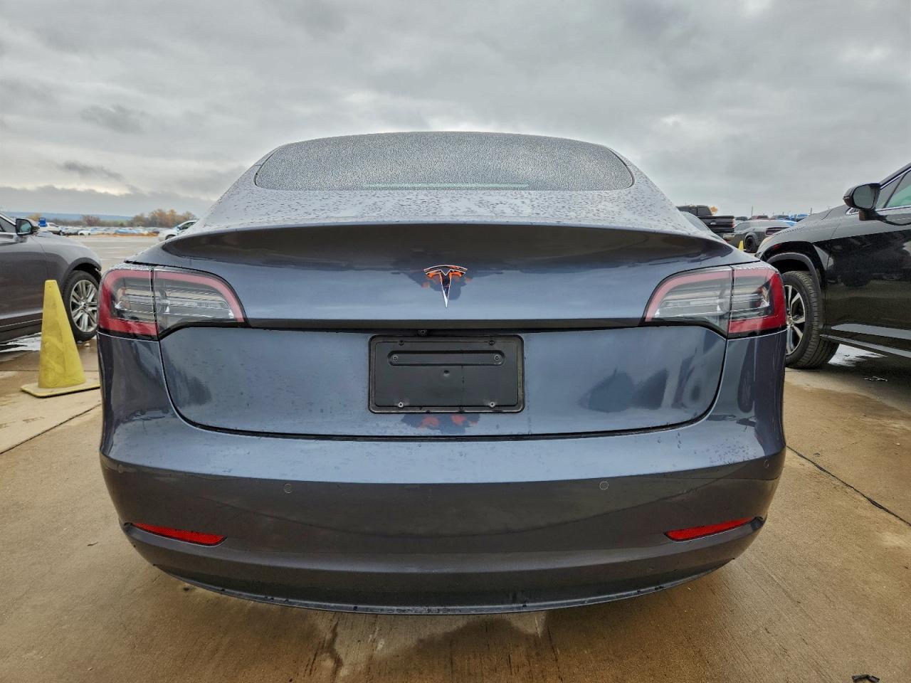 2018 TESLA MODEL 3 photo 16