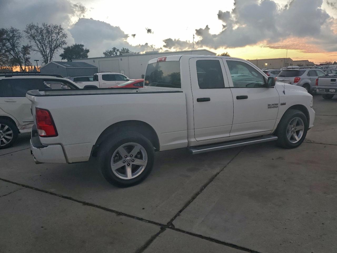 2013 RAM 1500 ST photo 3
