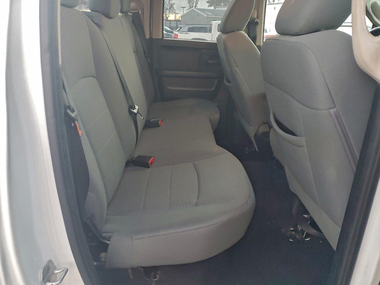 2013 RAM 1500 ST photo 10
