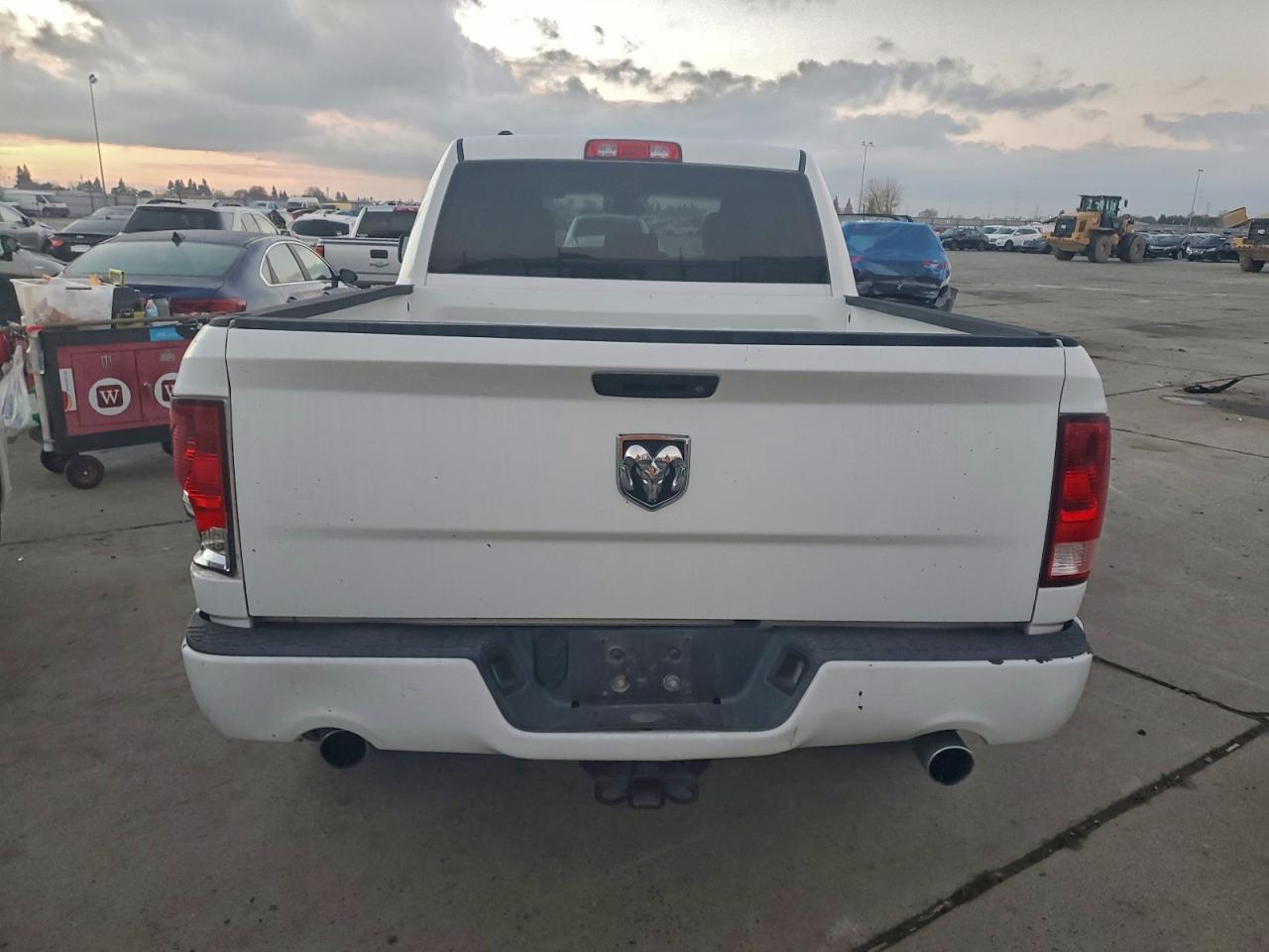 2013 RAM 1500 ST photo 6