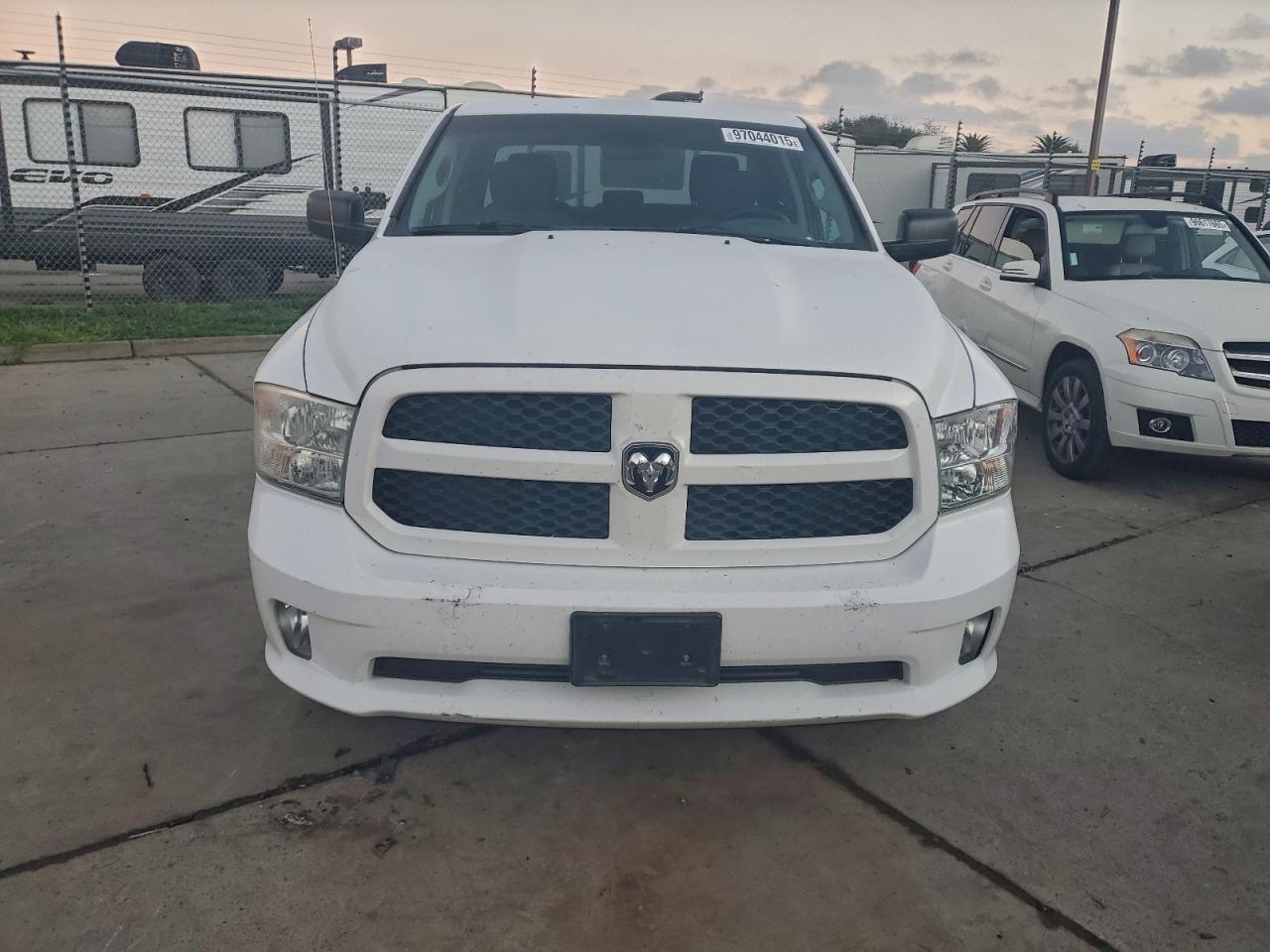 2013 RAM 1500 ST photo 5