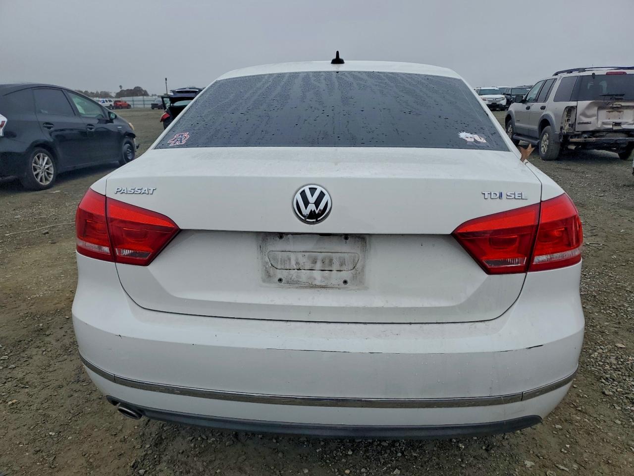 2015 VOLKSWAGEN PASSAT SEL photo 11