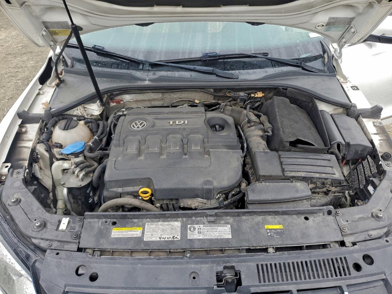2015 VOLKSWAGEN PASSAT SEL photo 21
