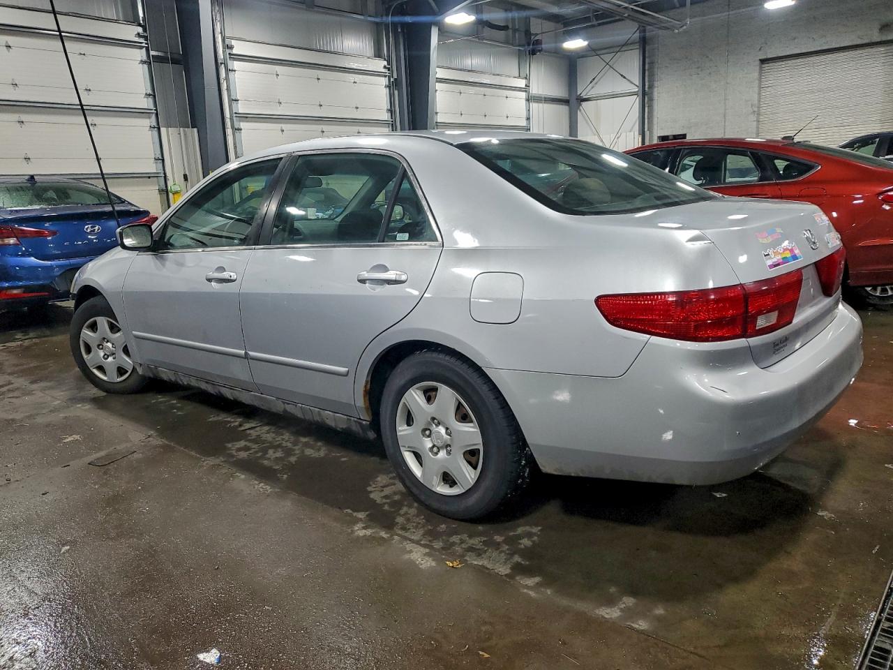 2005 HONDA ACCORD LX photo 2