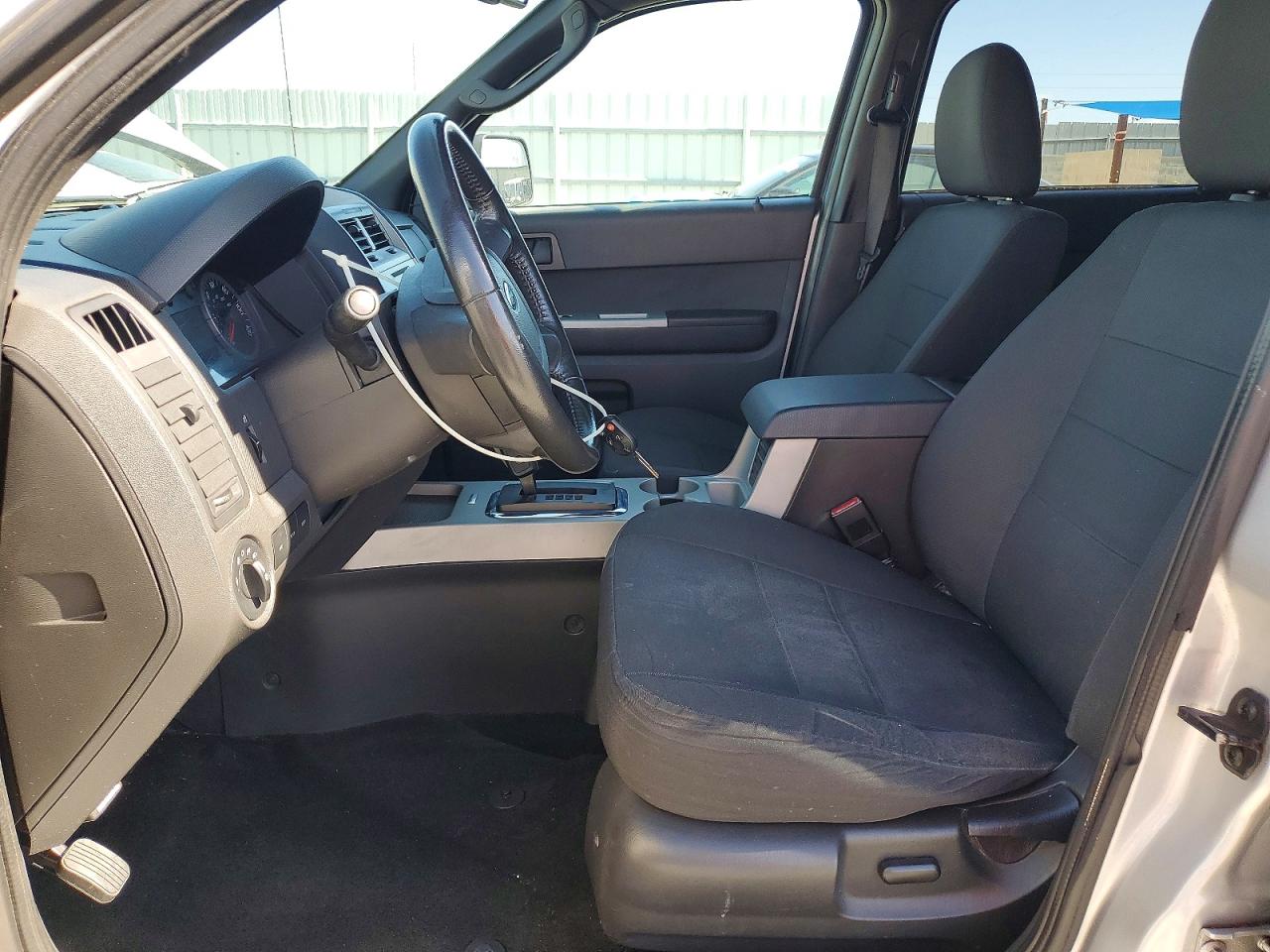 2012 FORD ESCAPE XLT photo 7