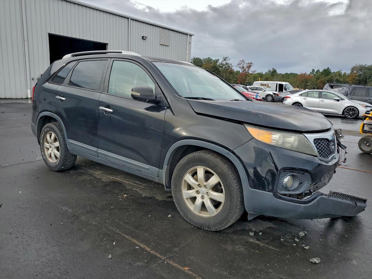 2011 KIA SORENTO BASE photo 4