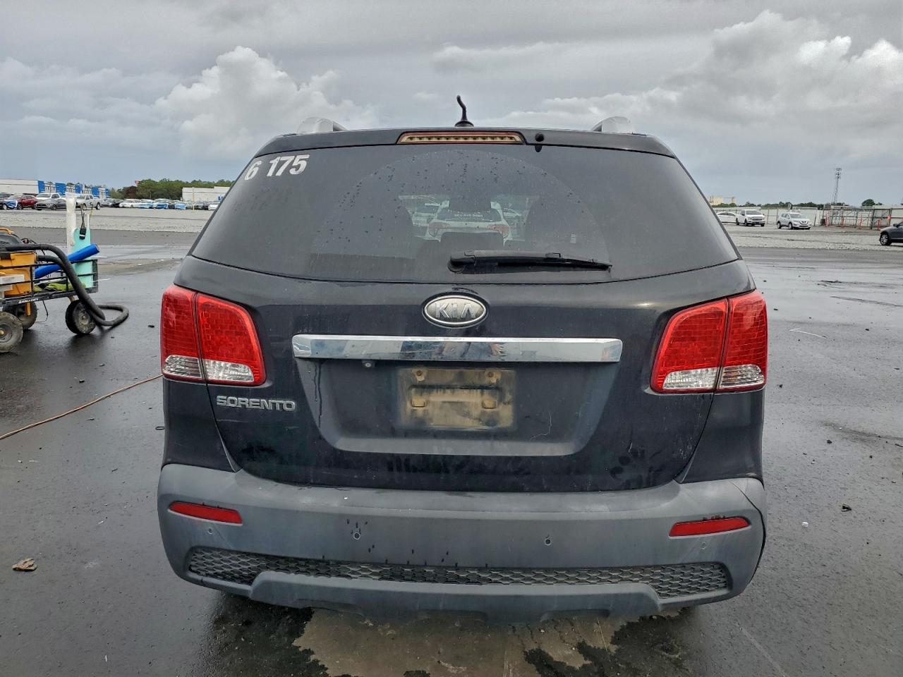 2011 KIA SORENTO BASE photo 6
