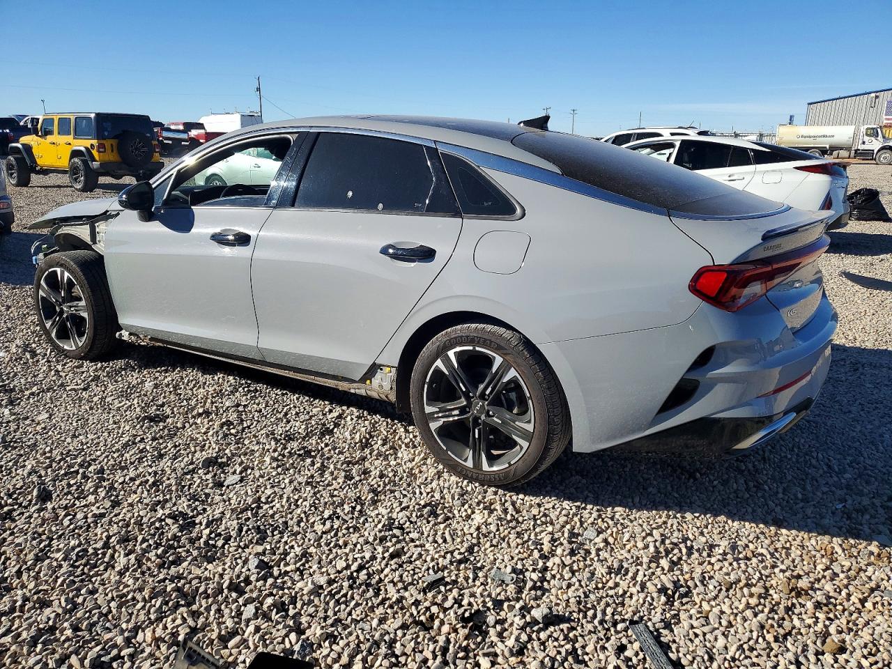2023 KIA K5 GT LINE photo 2