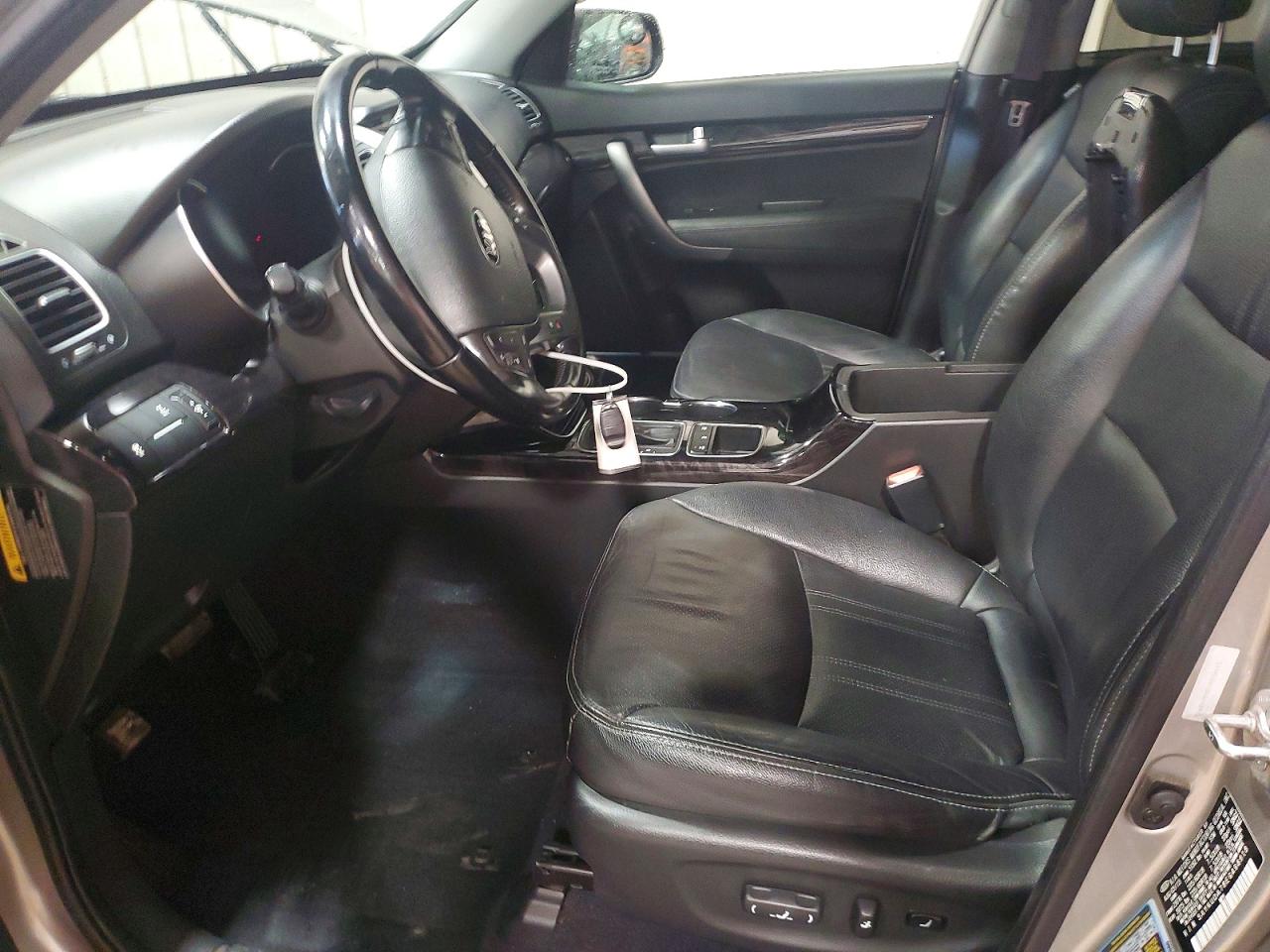2014 KIA SORENTO EX photo 7