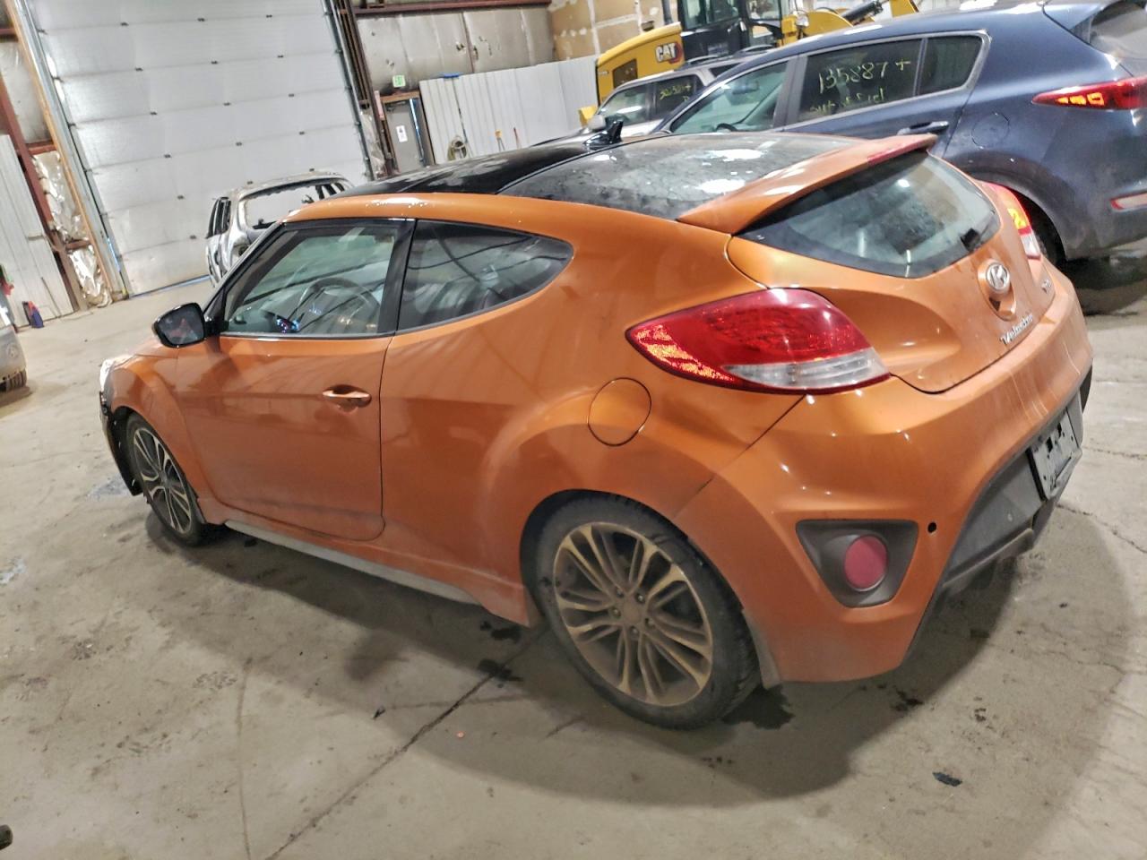 2016 HYUNDAI VELOSTER TURBO photo 2