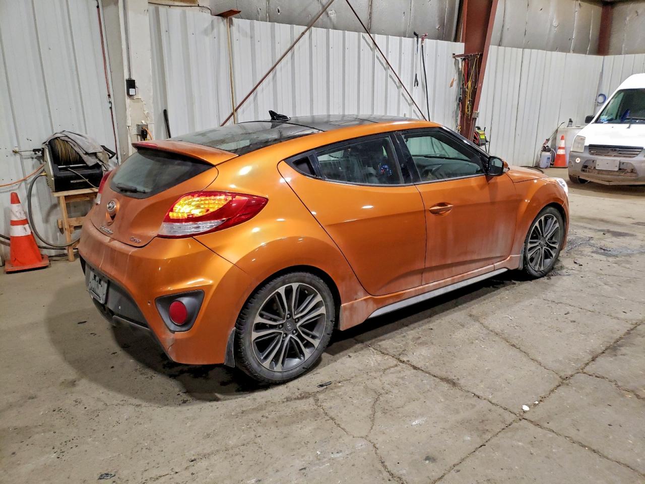 2016 HYUNDAI VELOSTER TURBO photo 3