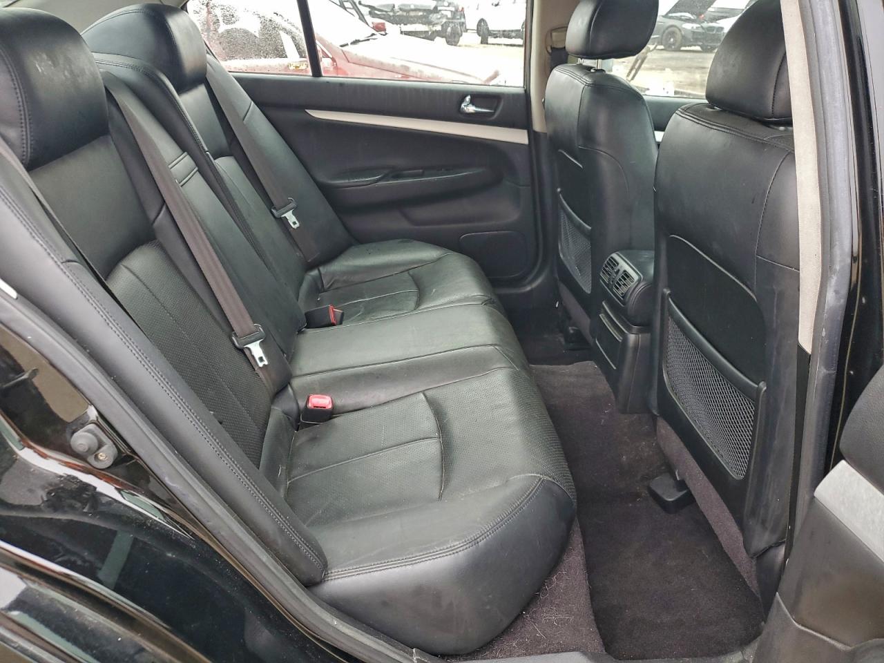2009 INFINITI G37 photo 10