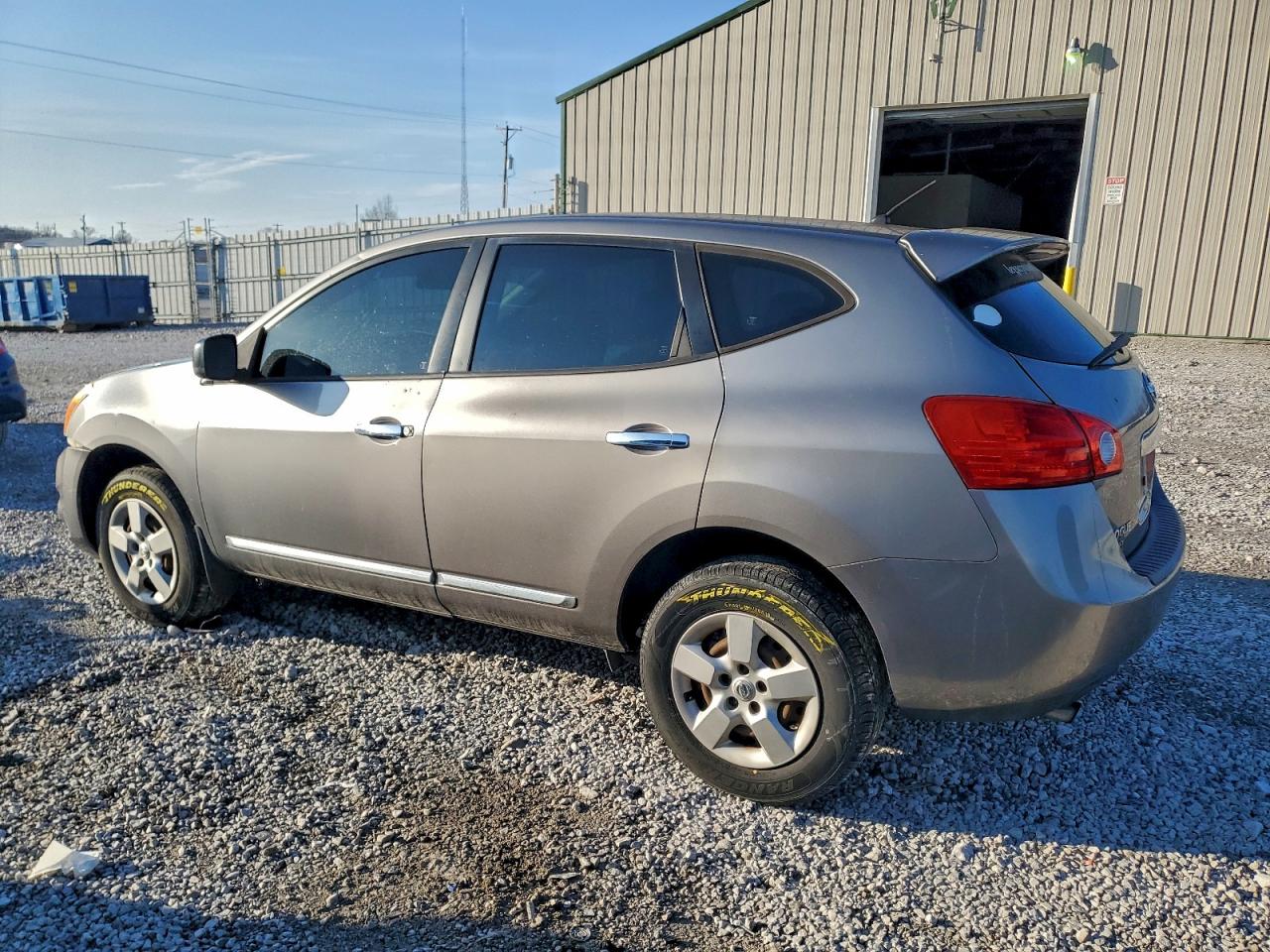 2011 NISSAN ROGUE S photo 2