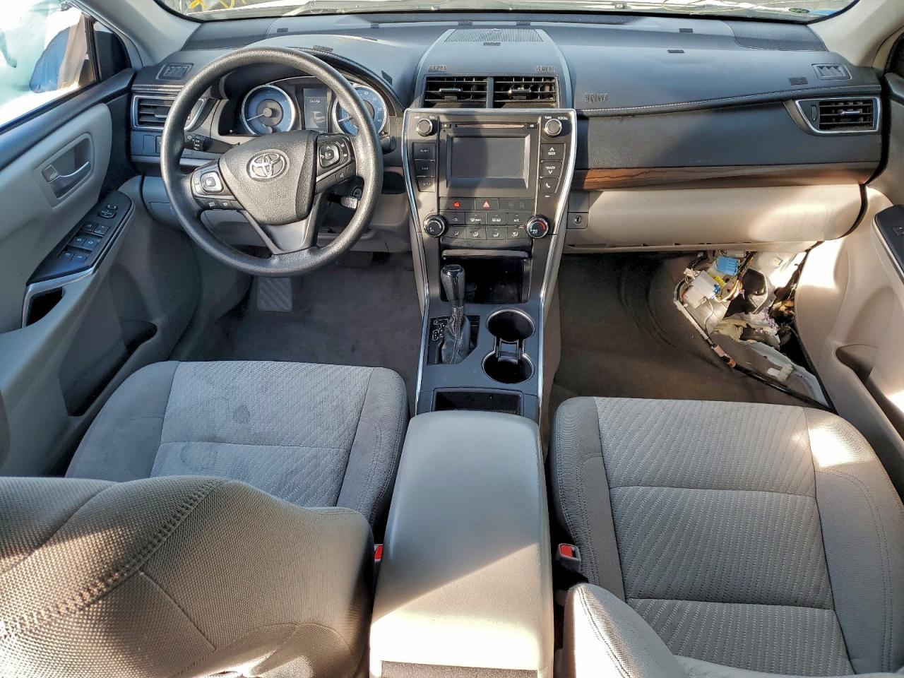 2017 TOYOTA CAMRY LE photo 22