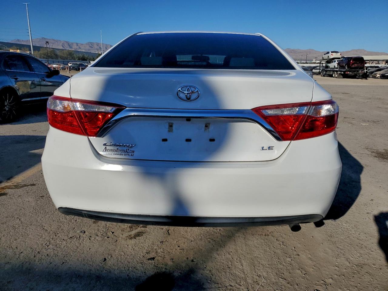 2017 TOYOTA CAMRY LE photo 16