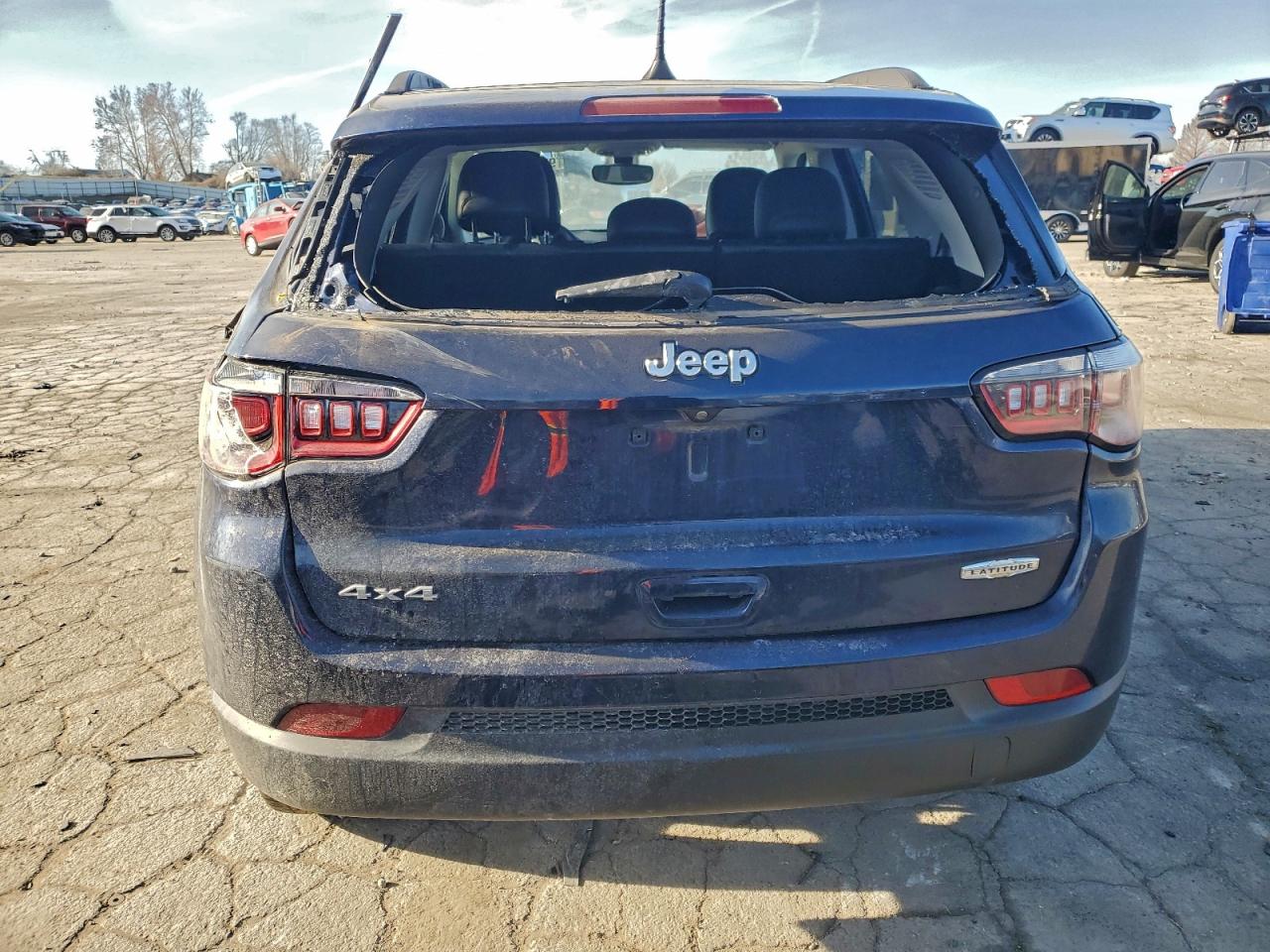 2019 JEEP COMPASS LATITUDE photo 16