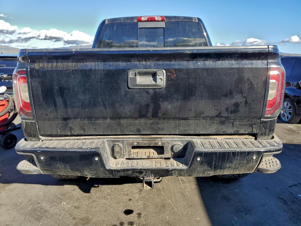 2017 GMC SIERRA K1500 SLT photo 6