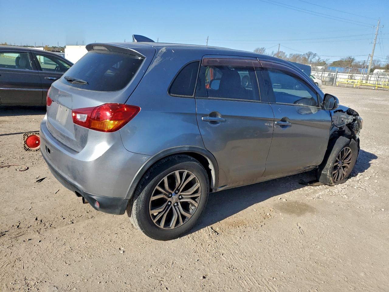 2017 MITSUBISHI OUTLANDER SPORT ES photo 3