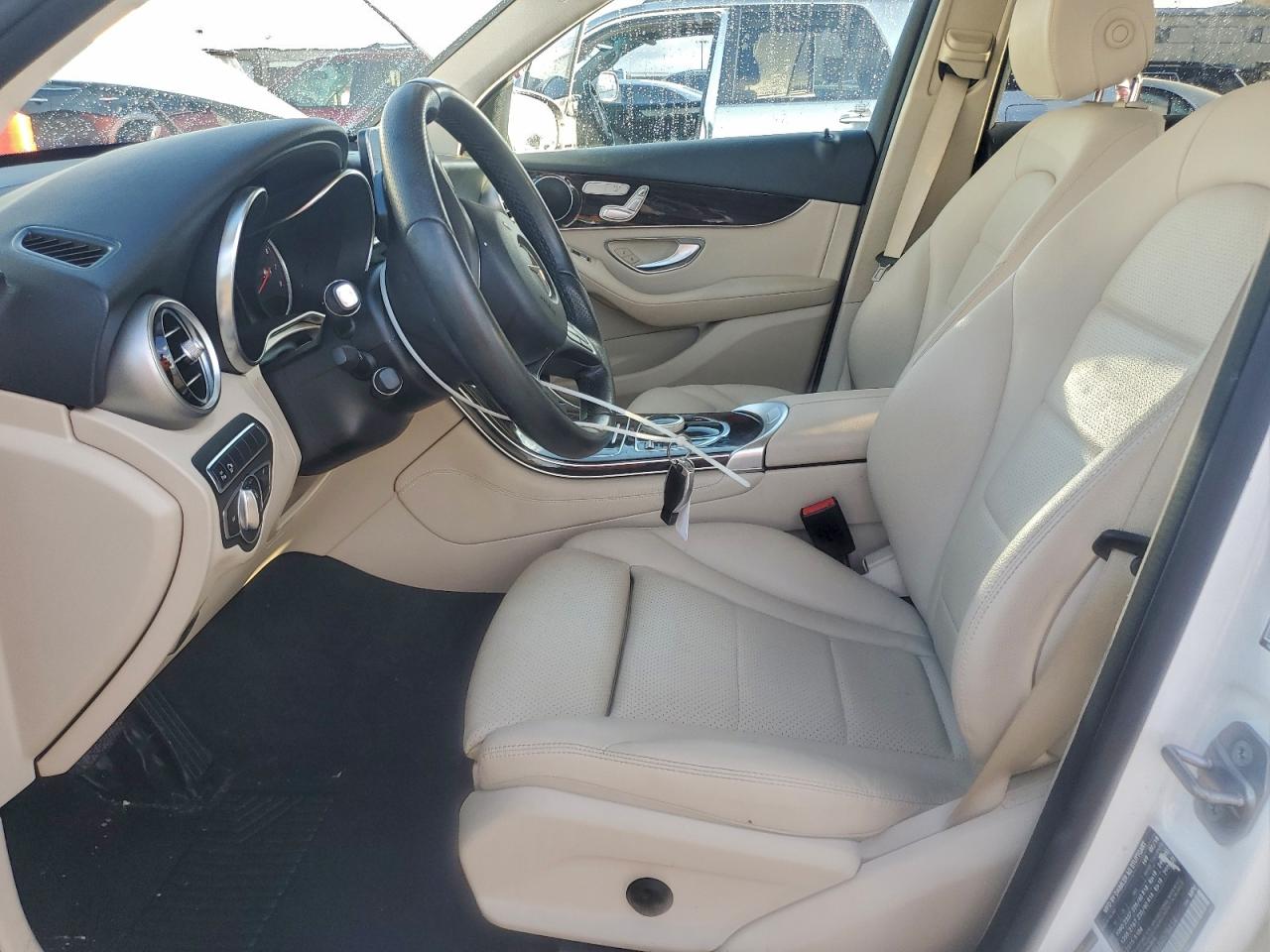 2018 MERCEDES-BENZ GLC 300 photo 13