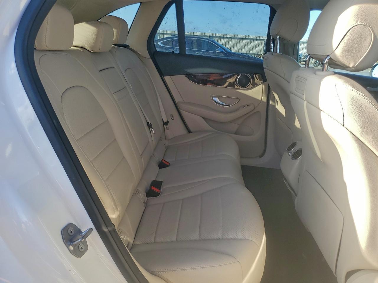 2018 MERCEDES-BENZ GLC 300 photo 21