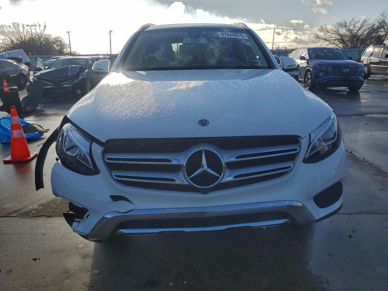 2018 MERCEDES-BENZ GLC 300 photo 9