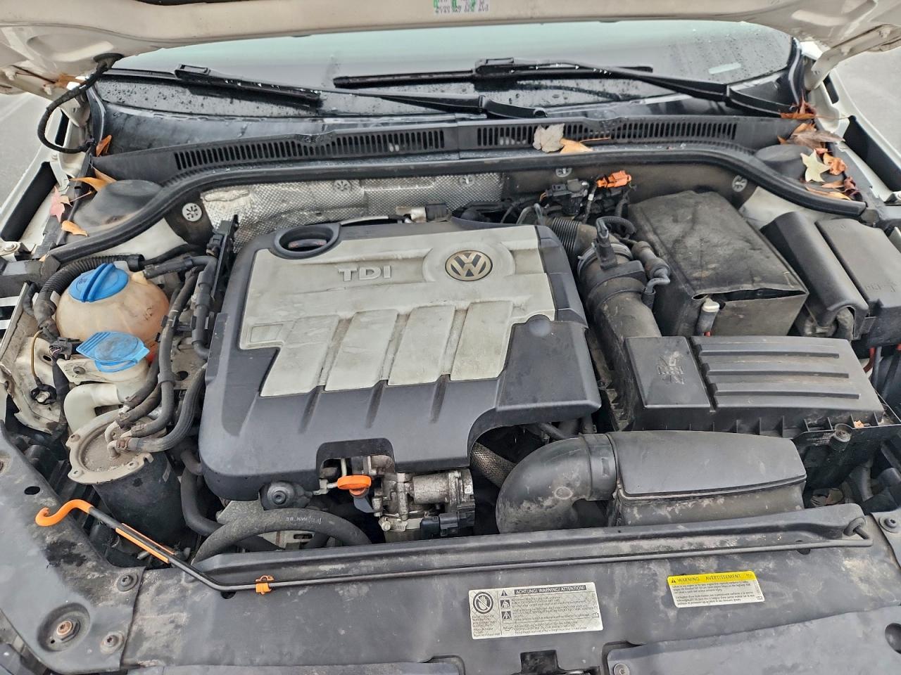 2013 VOLKSWAGEN JETTA TDI photo 21