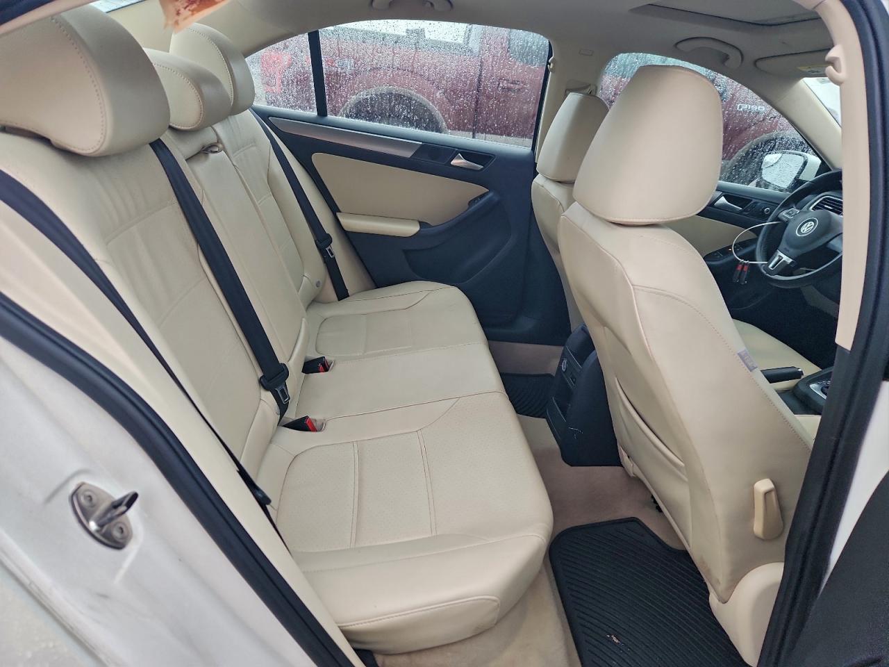 2013 VOLKSWAGEN JETTA TDI photo 19