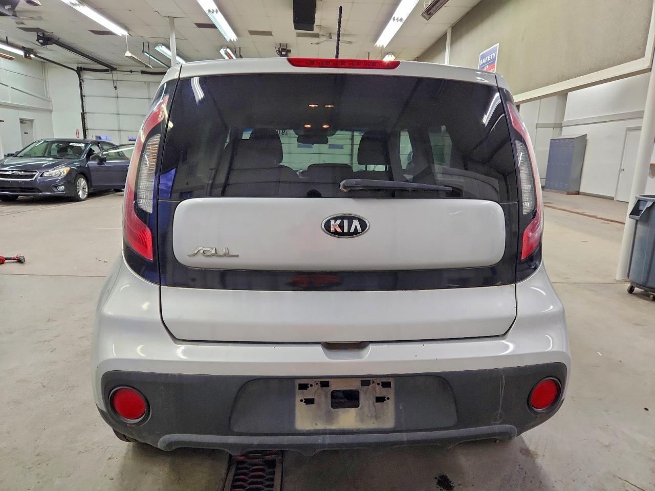 2017 KIA SOUL photo 6