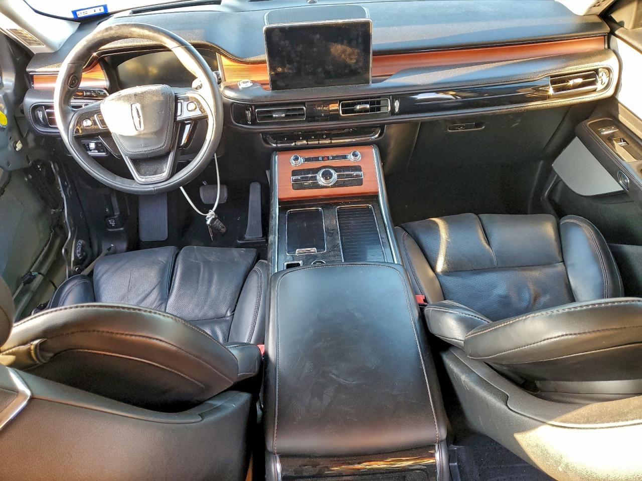 2020 LINCOLN AVIATOR RESERVE photo 8