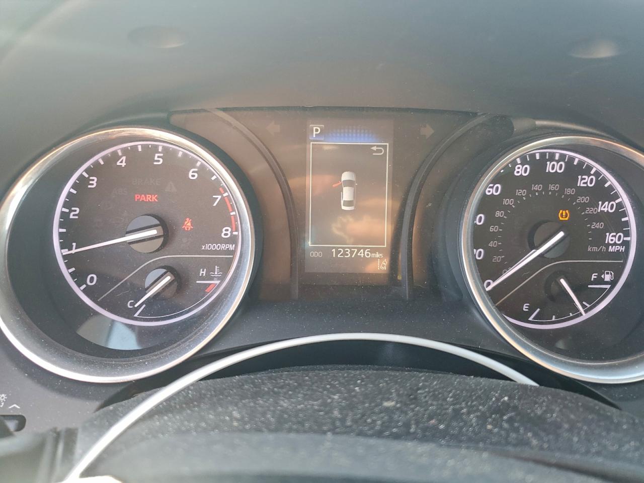 2018 TOYOTA CAMRY L photo 17