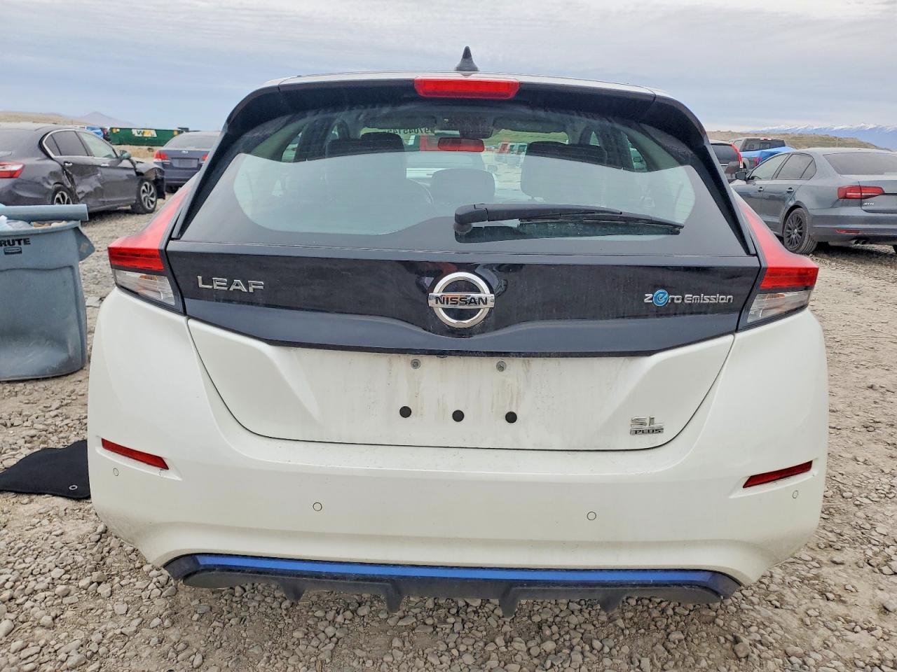 2021 NISSAN LEAF SL PLUS photo 6