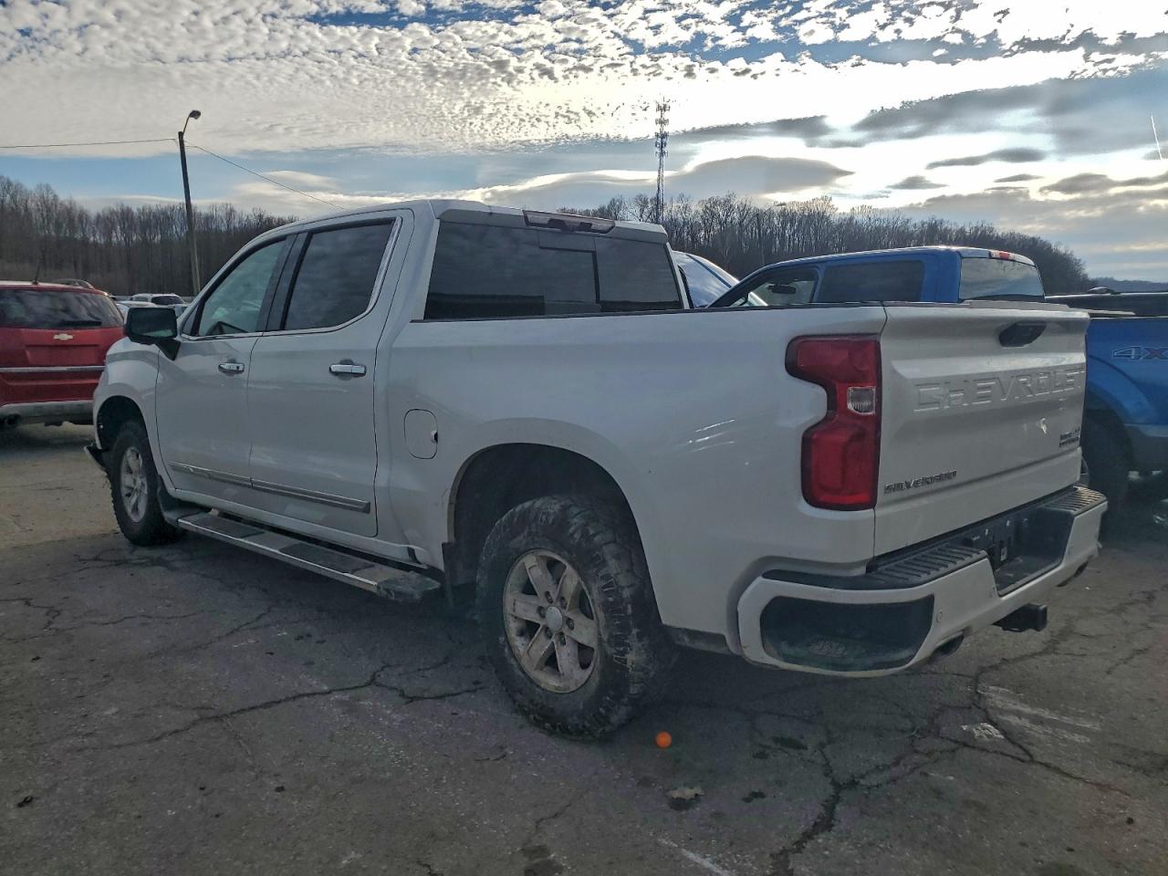 2023 CHEVROLET SILVERADO K1500 HIGH COUNTRY photo 3