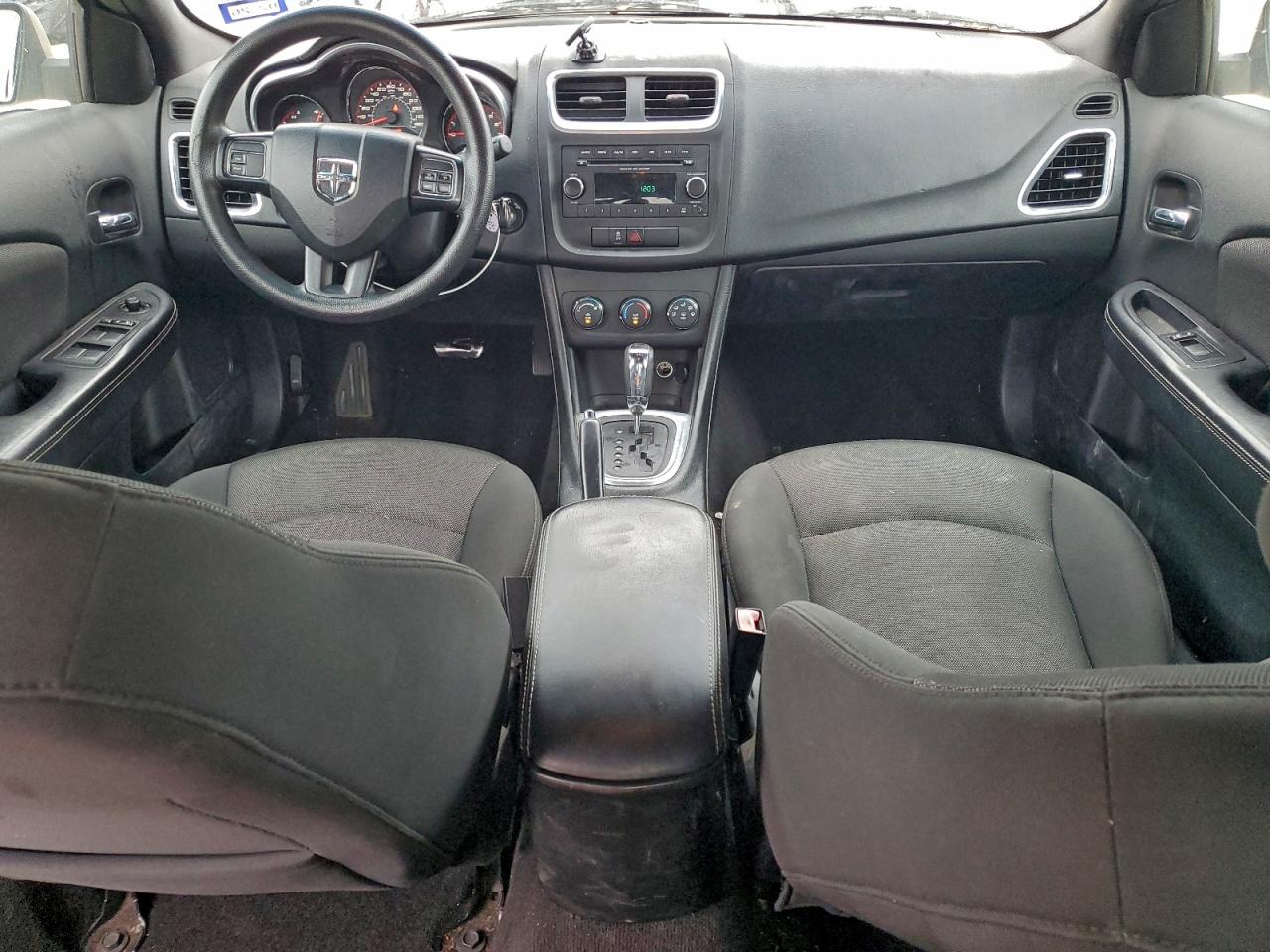 2014 DODGE AVENGER SE photo 8
